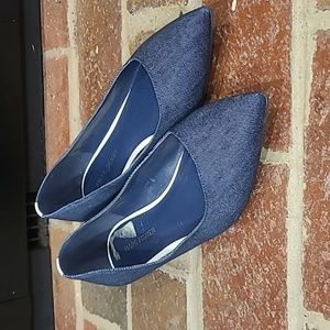 Marc Fisher 8M demin flats